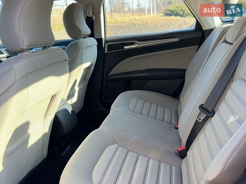 Седан Ford Fusion 2019 в Львове