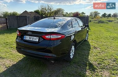 Седан Ford Fusion 2015 в Кременчуге