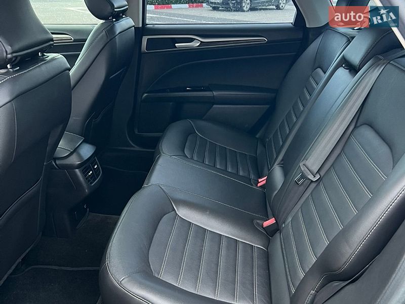 Седан Ford Fusion 2015 в Киеве фото 10 Седан Ford Fusion 2015 в Киеве