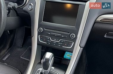 Седан Ford Fusion 2015 в Киеве фото 14 Седан Ford Fusion 2015 в Киеве