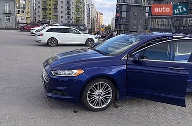 Седан Ford Fusion 2015 в Львове