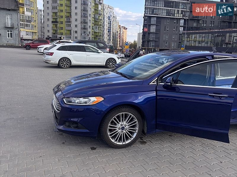 Седан Ford Fusion 2015 в Львове