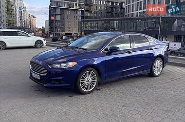 Седан Ford Fusion 2015 в Львове