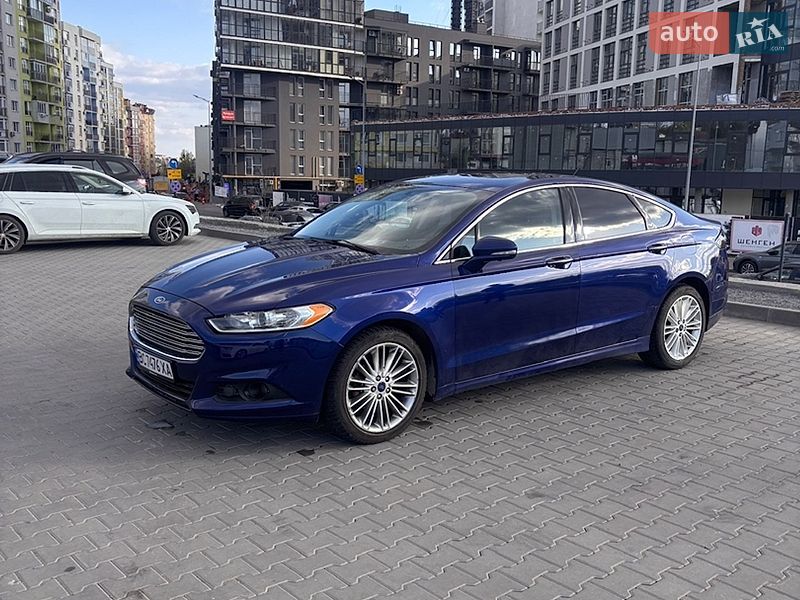 Седан Ford Fusion 2015 в Львове