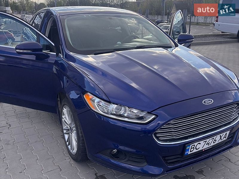 Седан Ford Fusion 2015 в Львове