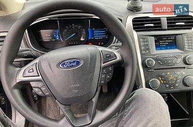 Седан Ford Fusion 2017 в Львове
