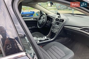 Седан Ford Fusion 2017 в Львове