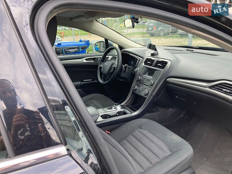 Седан Ford Fusion 2017 в Львове