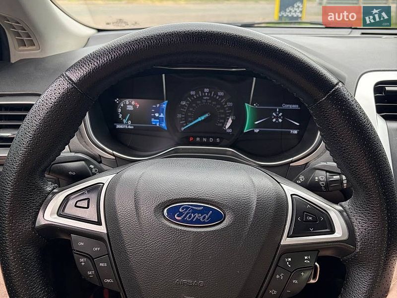 Седан Ford Fusion 2015 в Києві