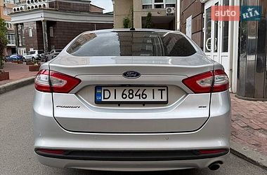 Седан Ford Fusion 2015 в Києві