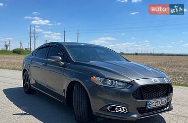 Седан Ford Fusion 2015 в Буську
