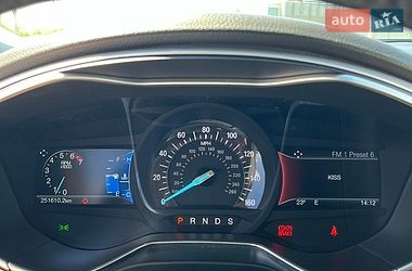 Седан Ford Fusion 2015 в Буську