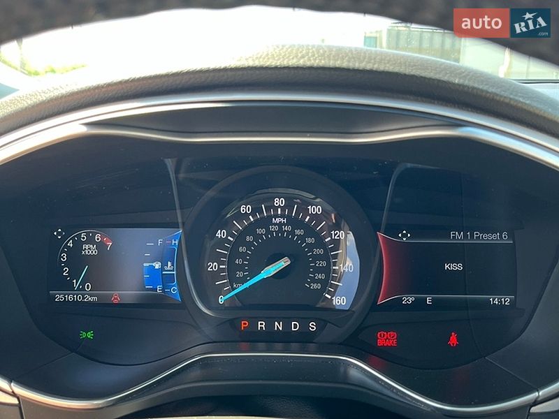Седан Ford Fusion 2015 в Буську