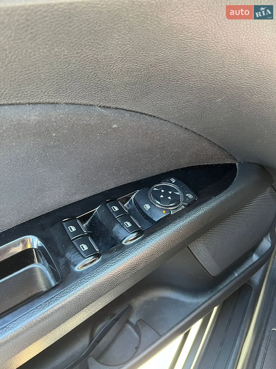 2015 Ford Fusion - мініатюра 37