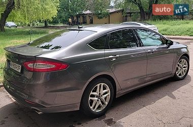 Седан Ford Fusion 2013 в Кривом Роге