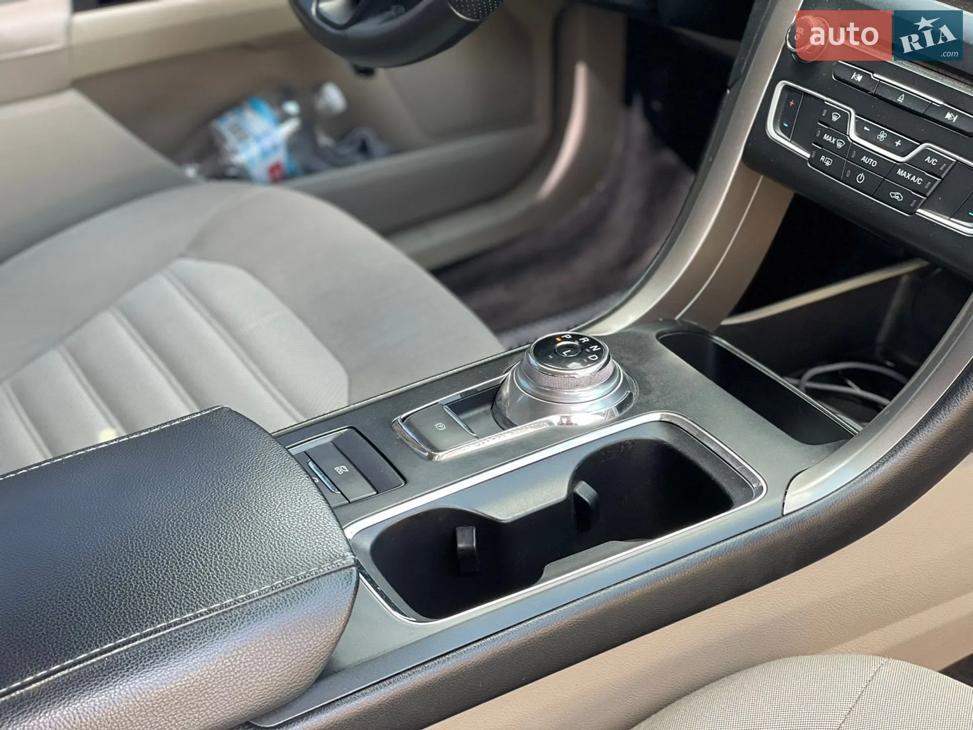 2017 Ford Fusion - мініатюра 31