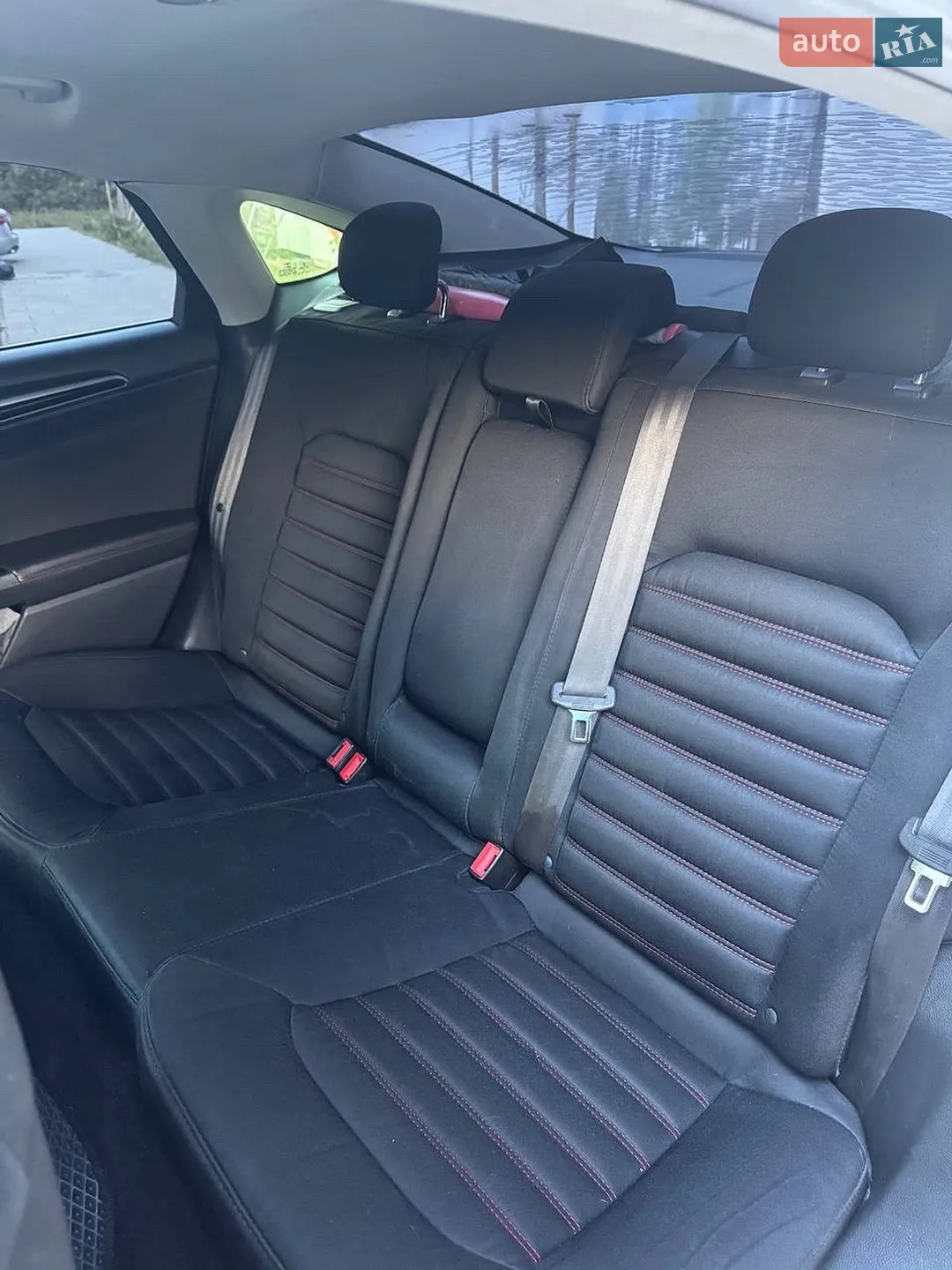 2016 Ford Fusion - мініатюра 25