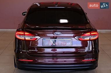 Седан Ford Fusion 2019 в Одесі