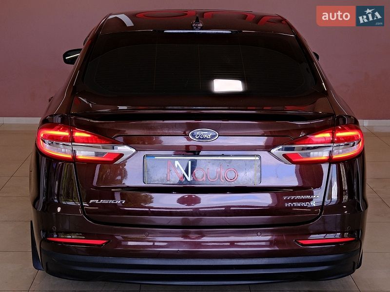 Седан Ford Fusion 2019 в Одесі