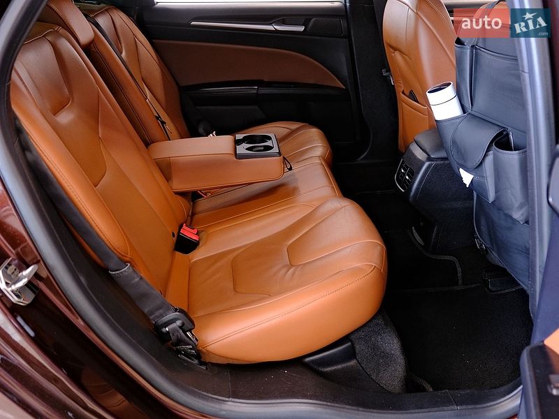 Седан Ford Fusion 2019 в Одесі