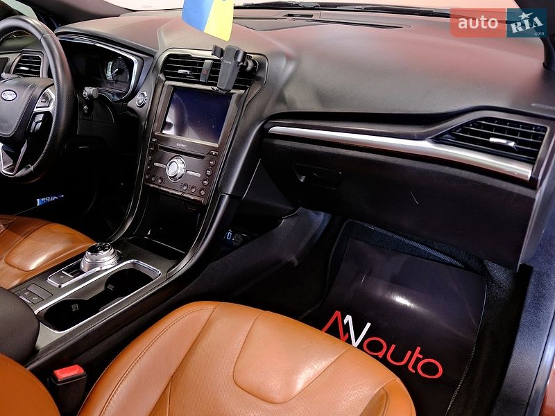 Седан Ford Fusion 2019 в Одесі