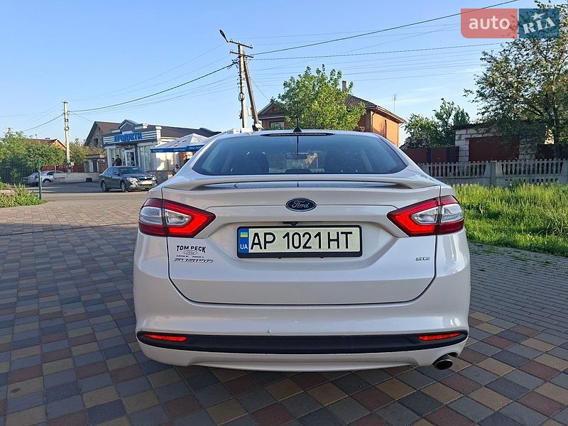 Седан Ford Fusion 2015 в Василькові