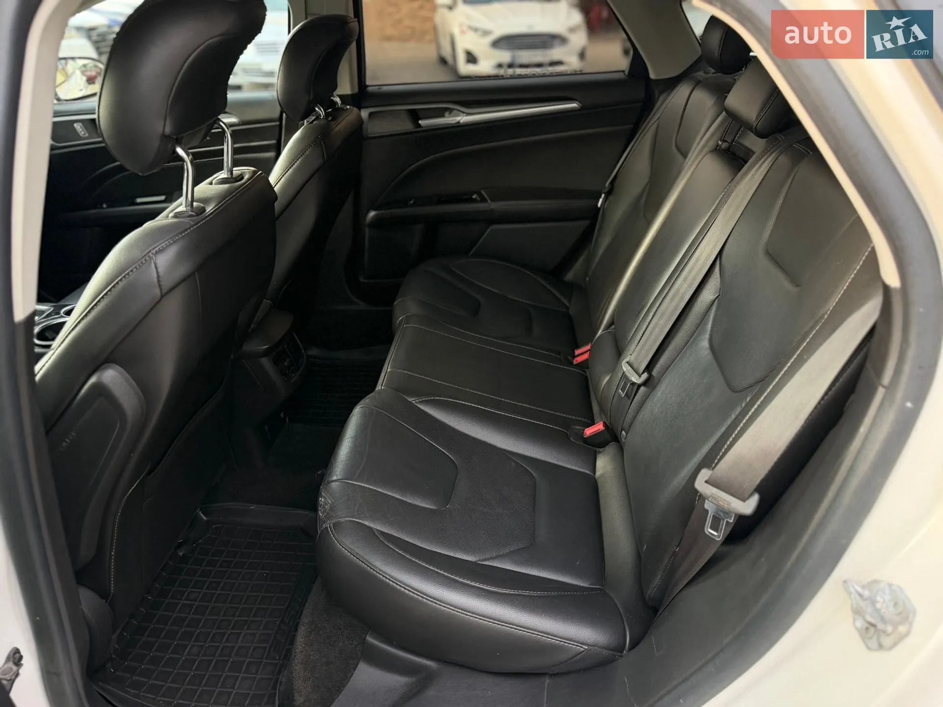 2013 Ford Fusion - мініатюра 38