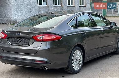 Седан Ford Fusion 2013 в Одесі