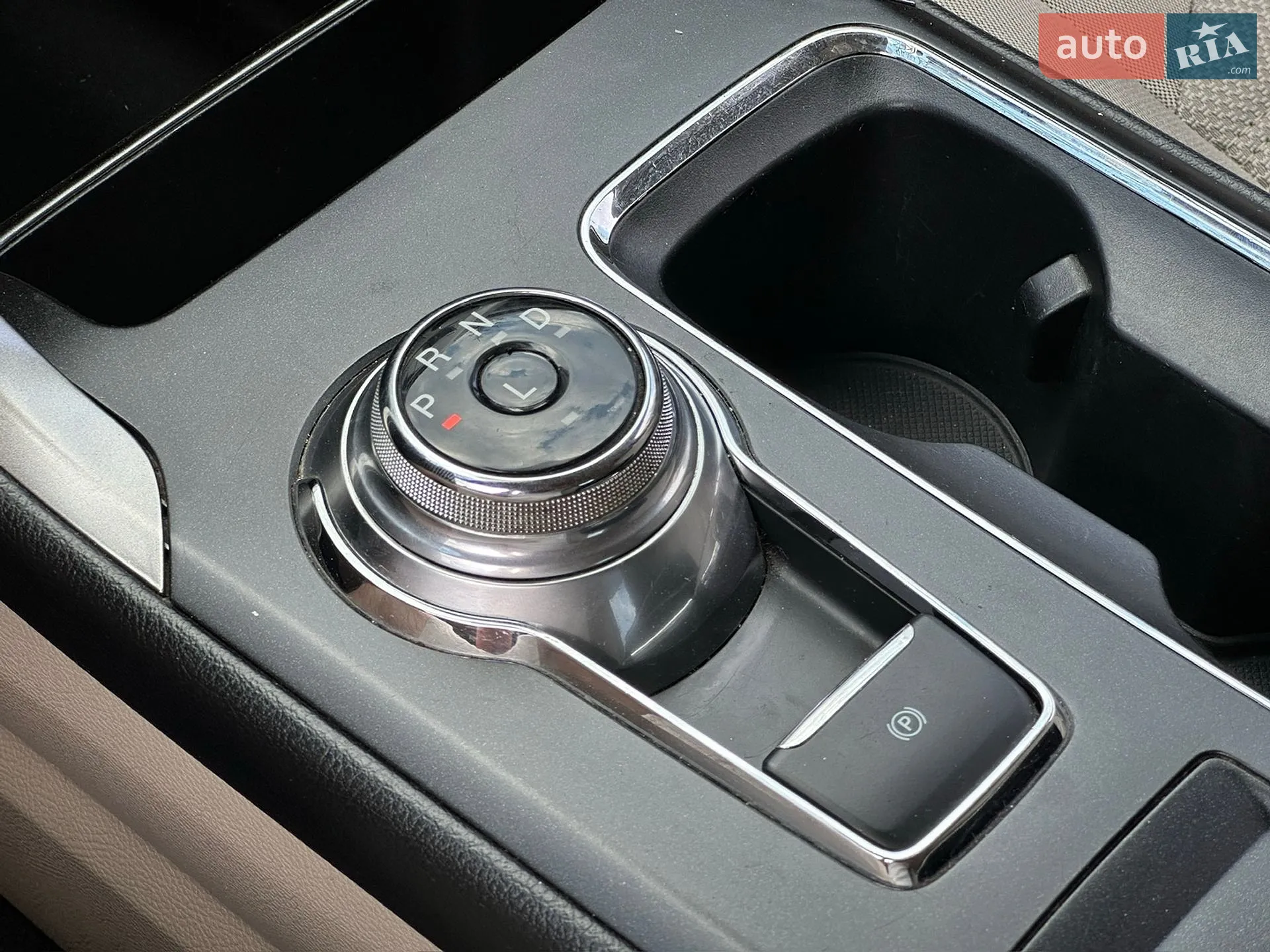 2016 Ford Fusion - мініатюра 16
