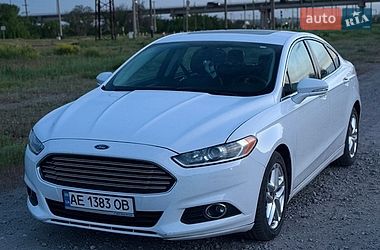 Седан Ford Fusion 2013 в Павлограді