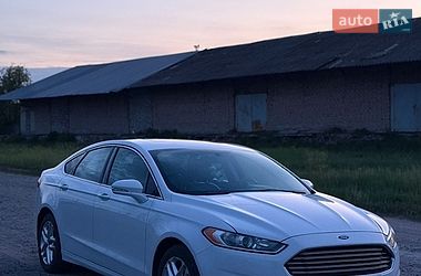 Седан Ford Fusion 2013 в Павлограді