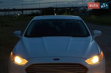Седан Ford Fusion 2013 в Павлограді