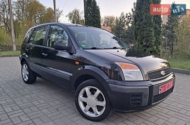 Хэтчбек Ford Fusion 2008 в Прилуках