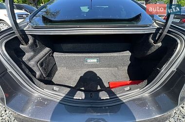 Седан Ford Fusion 2015 в Умани
