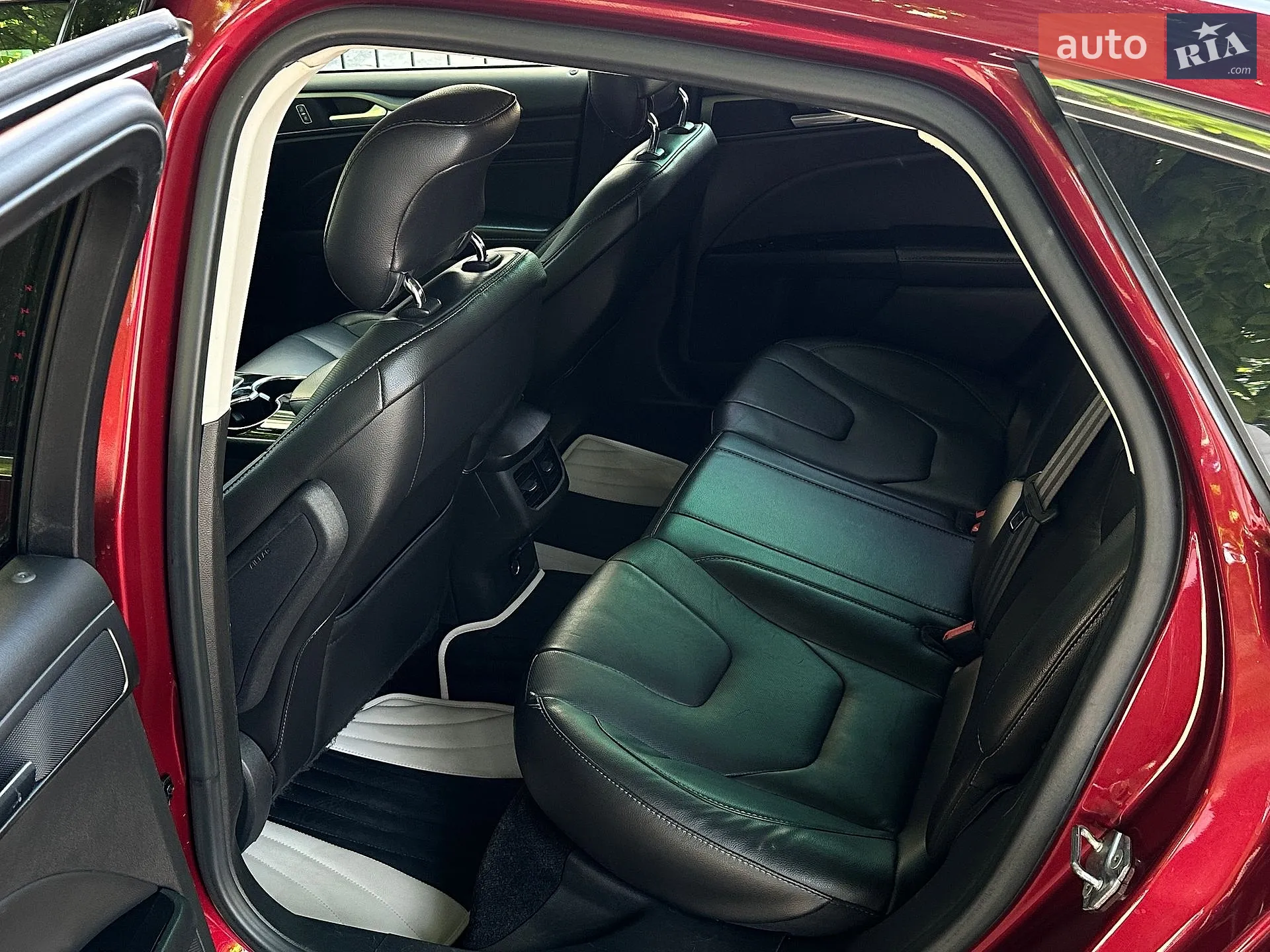 2014 Ford Fusion - мініатюра 36