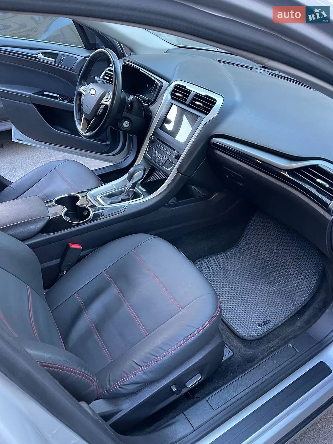 2016 Ford Fusion - мініатюра 19