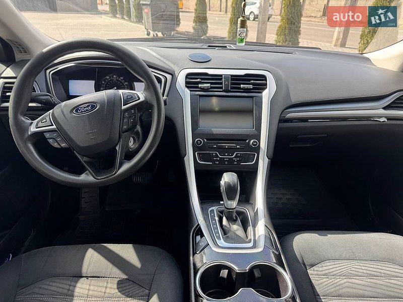 Седан Ford Fusion 2015 в Вінниці