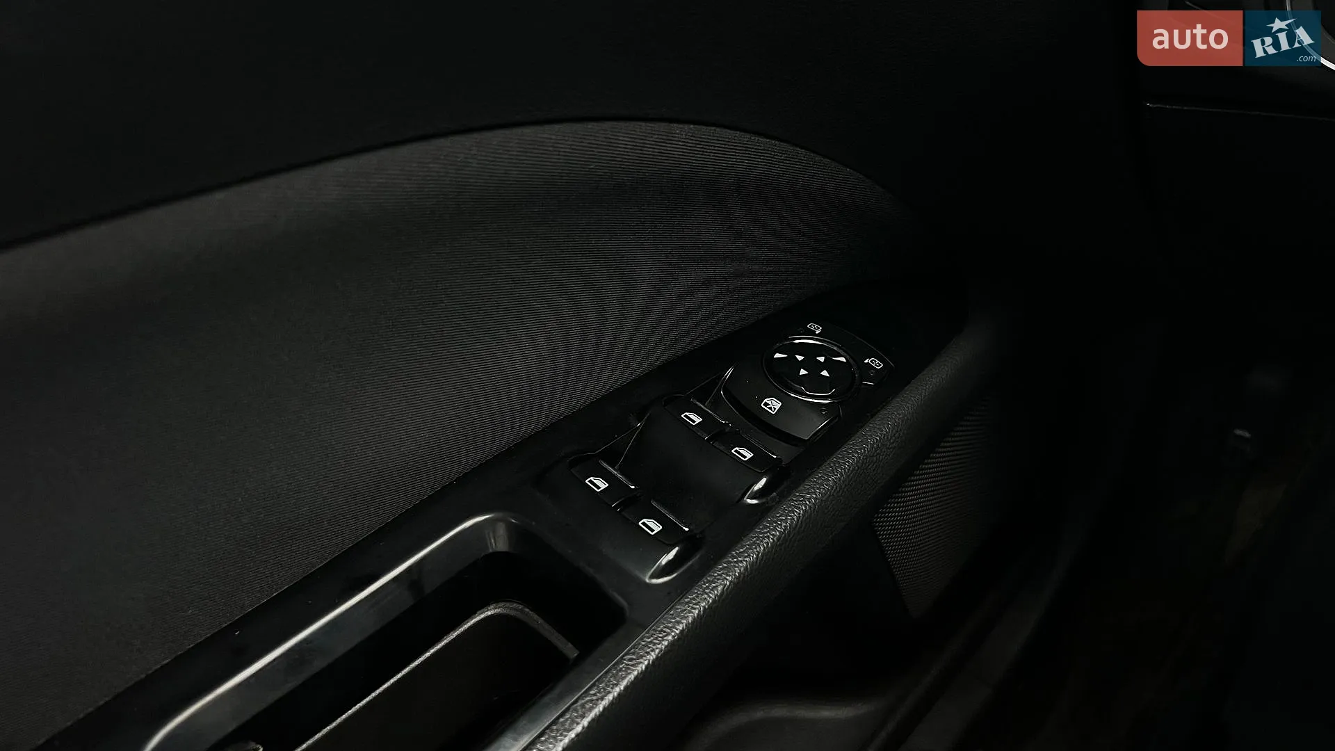 2016 Ford Fusion - мініатюра 19