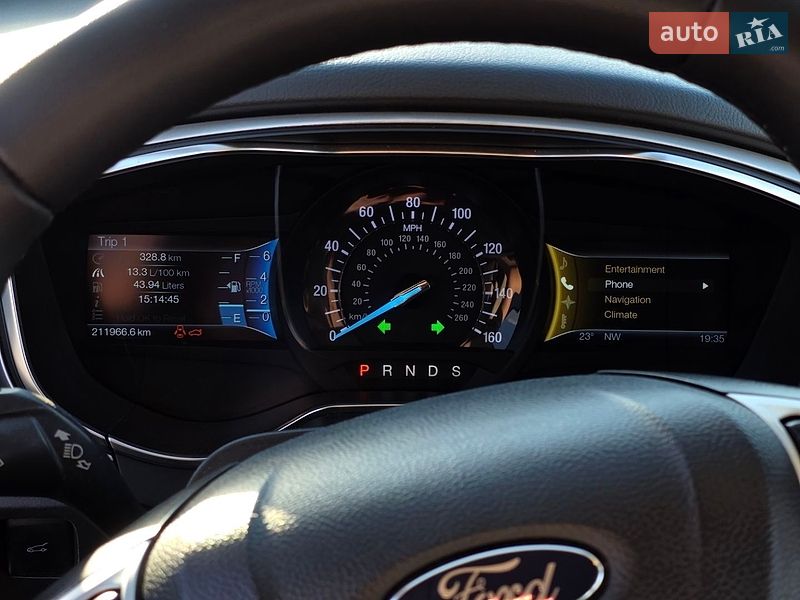 Седан Ford Fusion 2014 в Львові