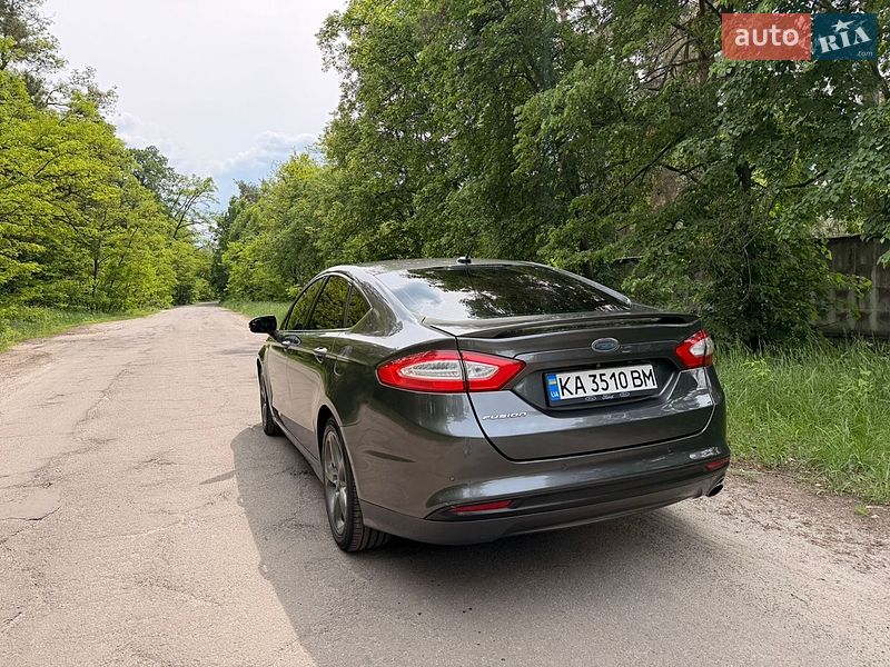Седан Ford Fusion 2015 в Києві