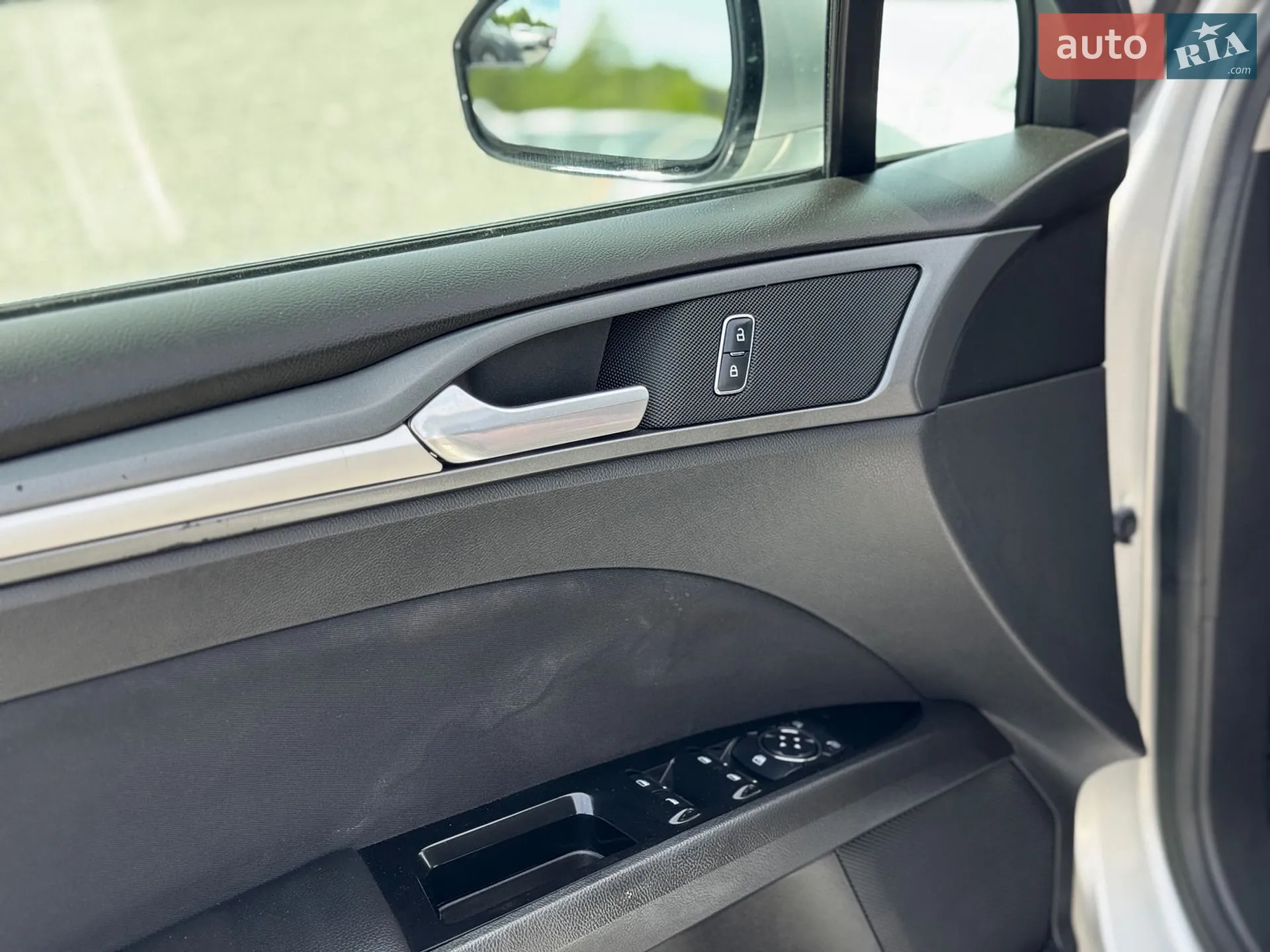 2015 Ford Fusion - мініатюра 19