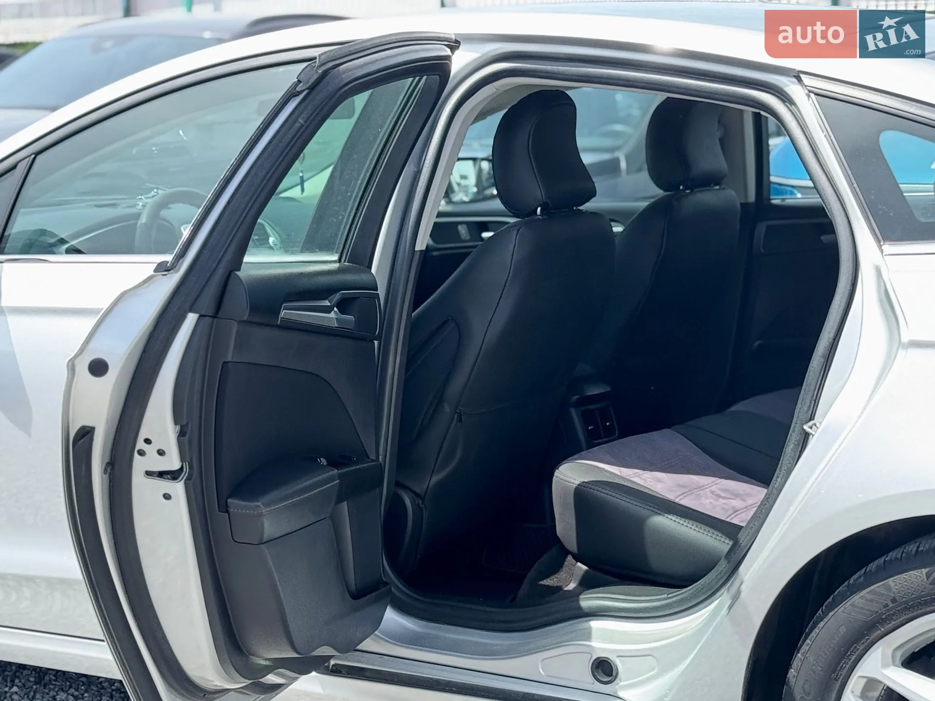2015 Ford Fusion - мініатюра 23
