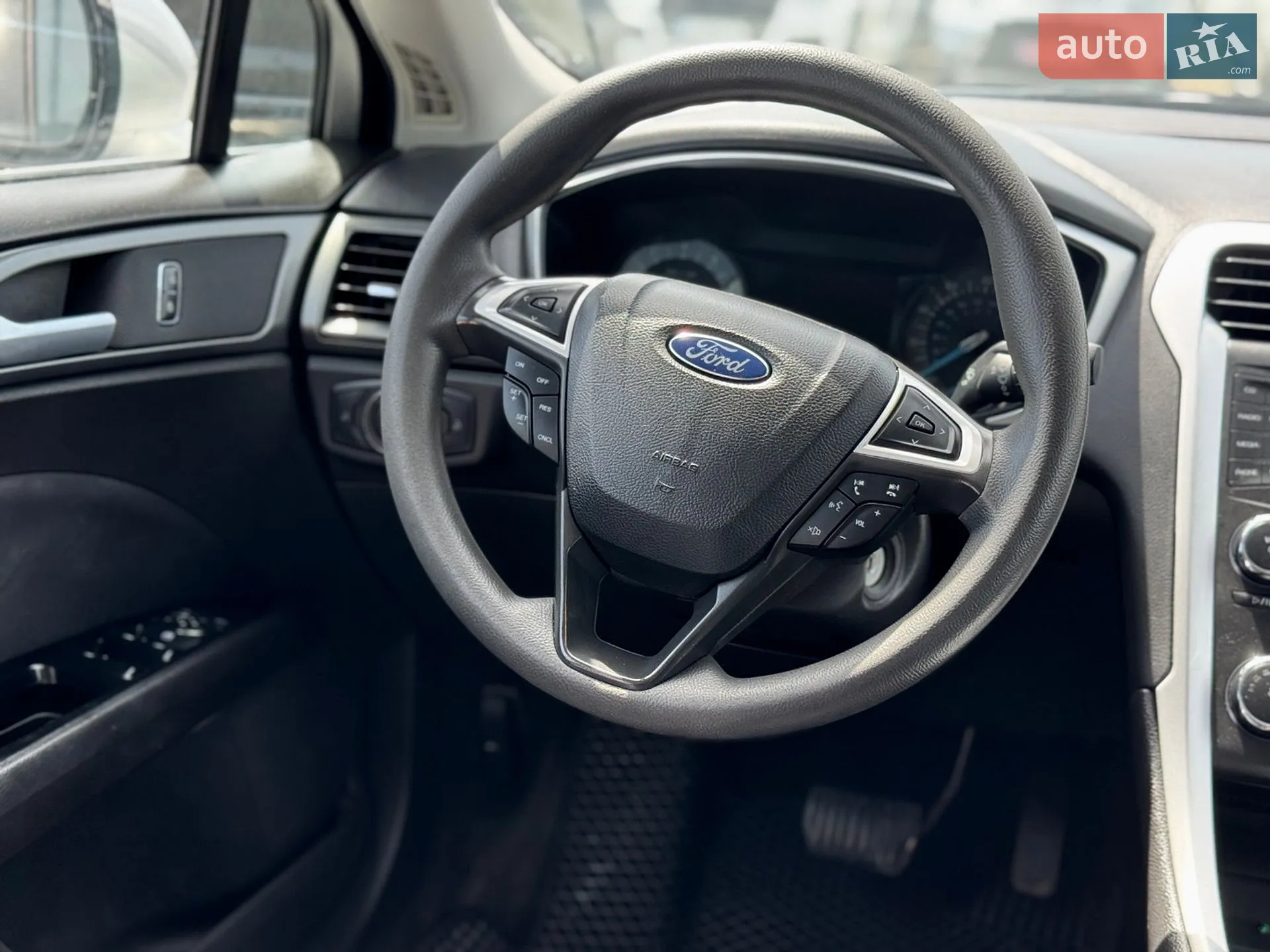 2015 Ford Fusion - мініатюра 25