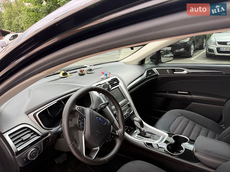 Седан Ford Fusion 2015 в Киеве