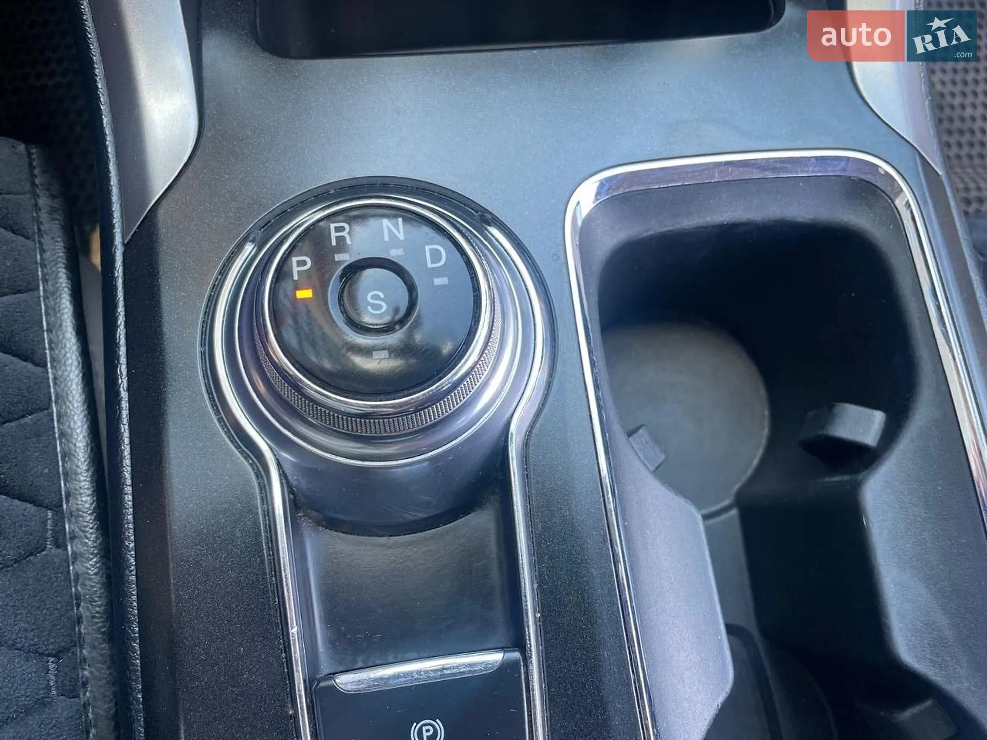 2016 Ford Fusion - мініатюра 27