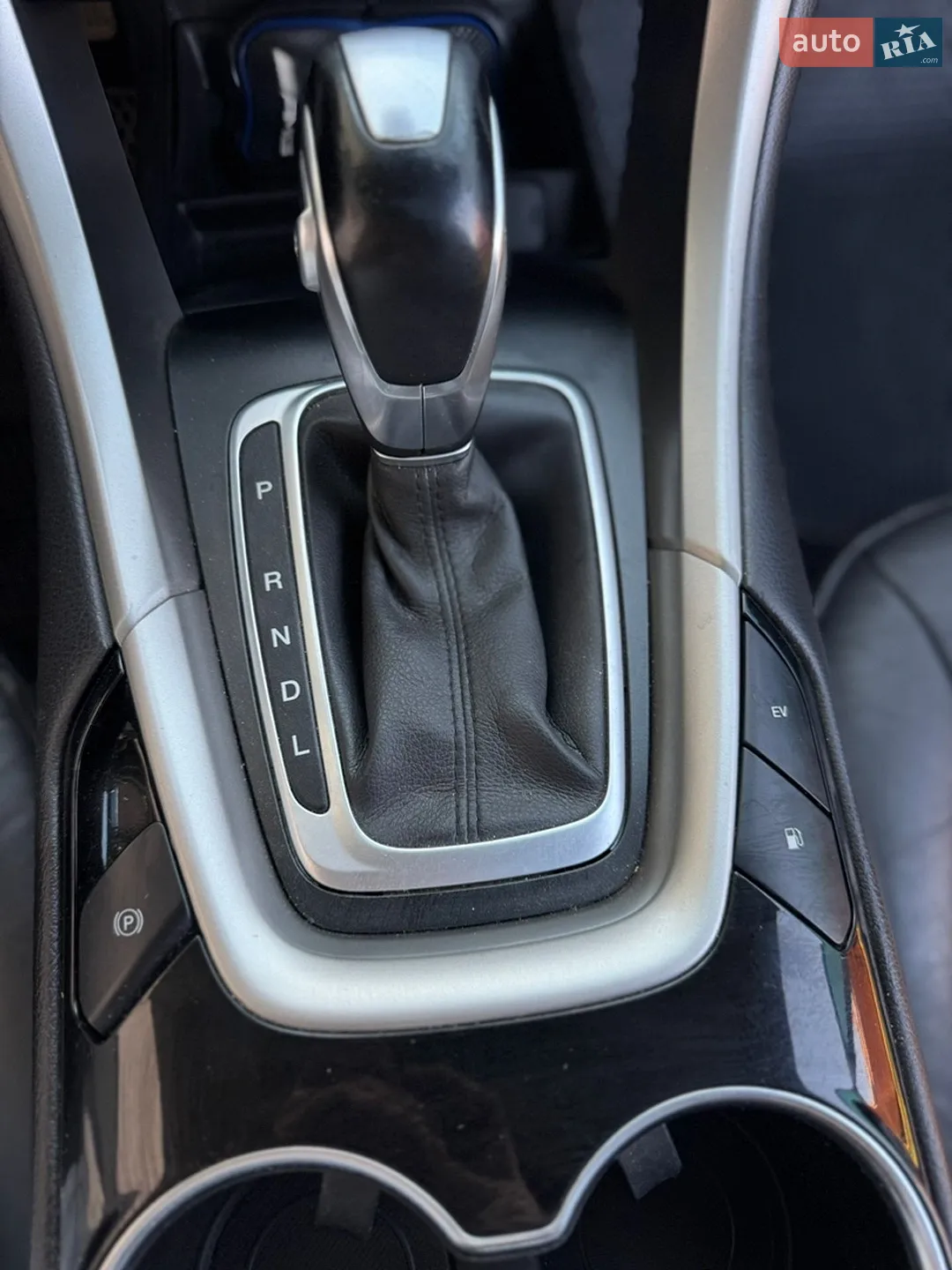2013 Ford Fusion - мініатюра 26
