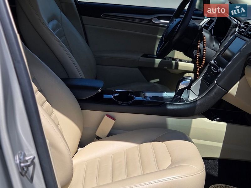 Седан Ford Fusion 2014 в Одесі