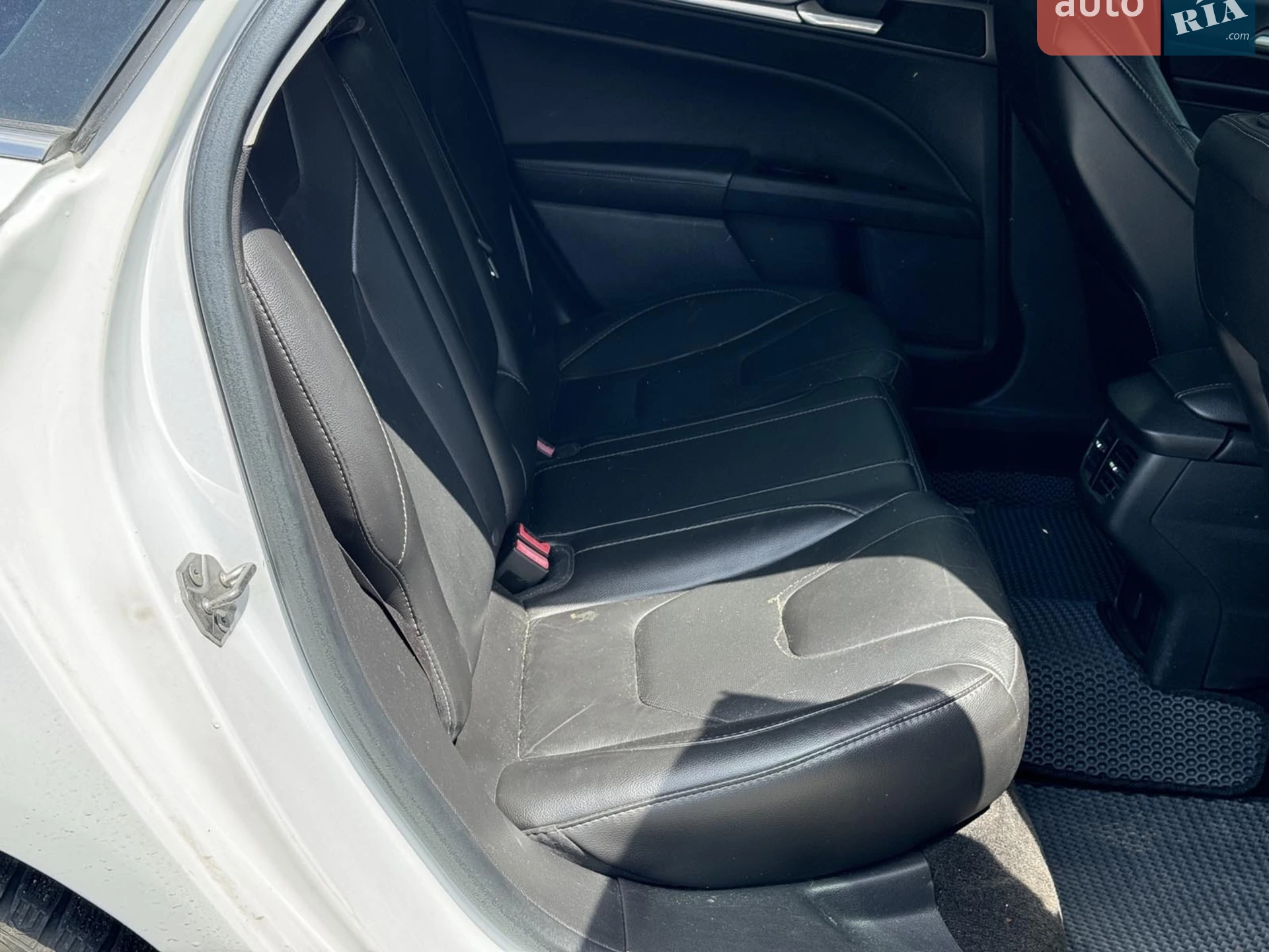 2014 Ford Fusion - мініатюра 23