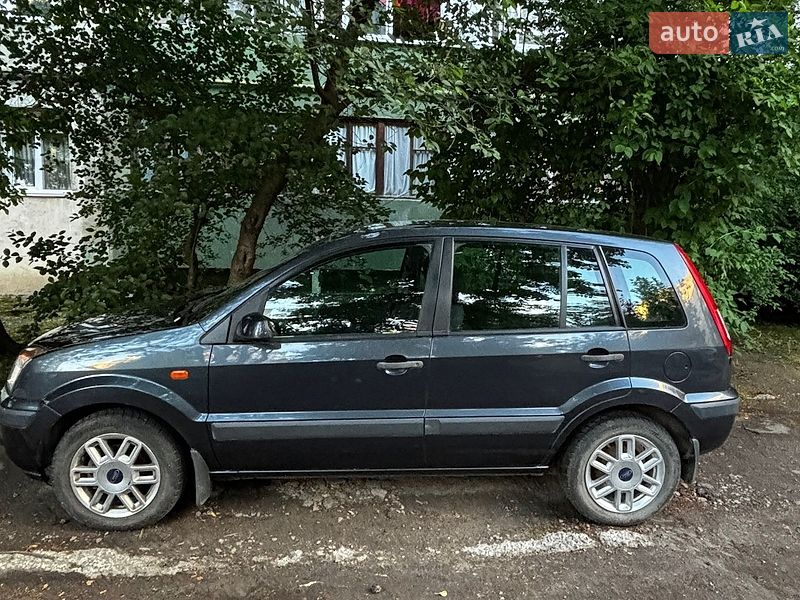 Хэтчбек Ford Fusion 2008 в Львове