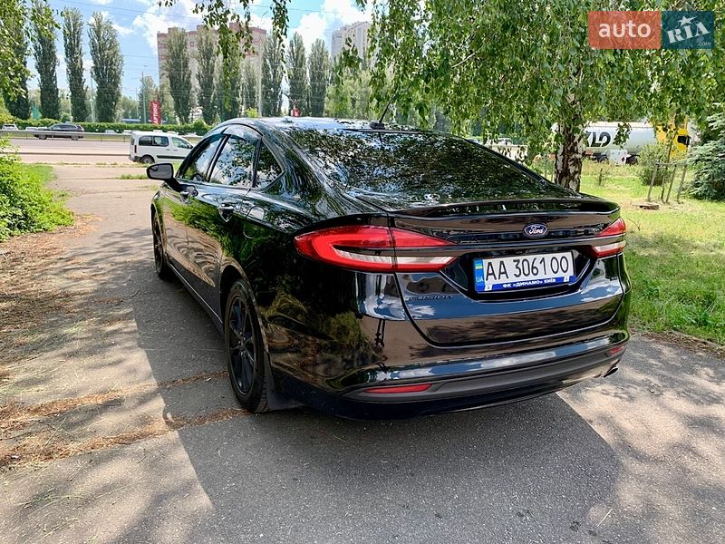 Седан Ford Fusion 2016 в Киеве